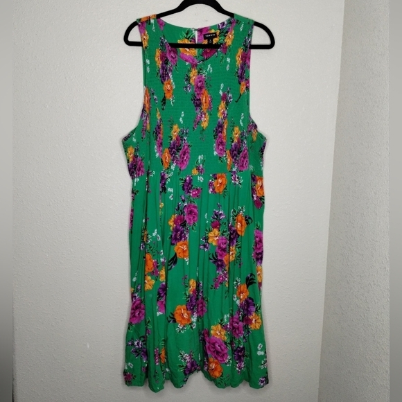Torrid Midi Challis Green Floral Smocked Dress Size 4X - Picture 2 of 7